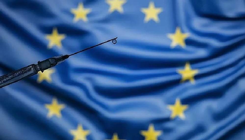 AB'den aşının iki dozunu da olanlara sınırları açma kararı