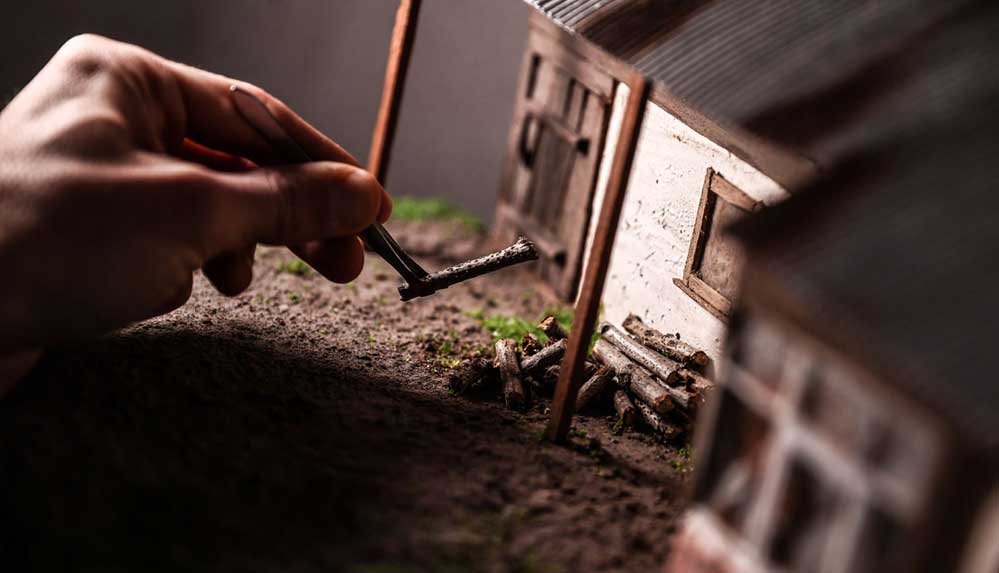 Anılarda kalan Anadolu evlerini maketleriyle modern konutların salonlarına taşıyor