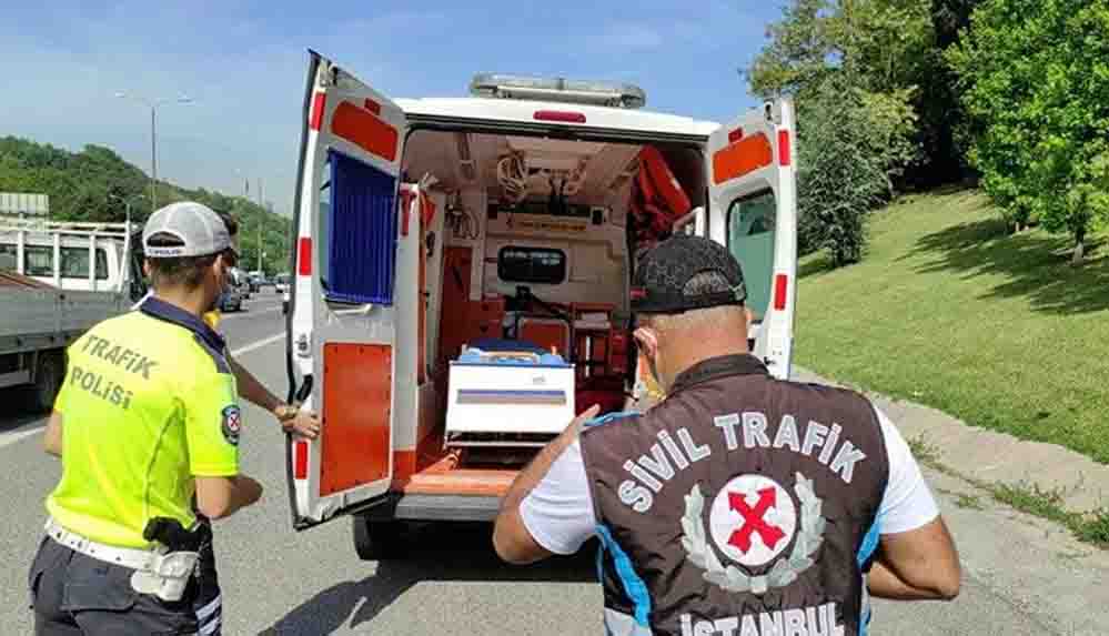 Boş ambulanslara çakar cezası