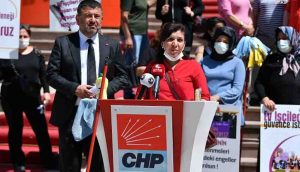 CHP’li Ağbaba temizlik işçisi kadınlarla buluştu: “Biz vileda değiliz, sigortam olsun istiyorum”