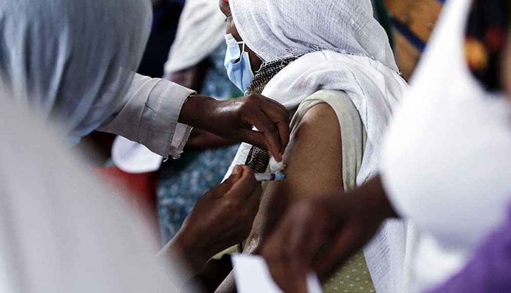 Dünya genelinde 1,16 milyardan fazla doz Kovid-19 aşısı yapıldı 4 Dünya-genelinde-1,16-milyardan-fazla-doz-Kovid-19-aşısı-yapıldı-1