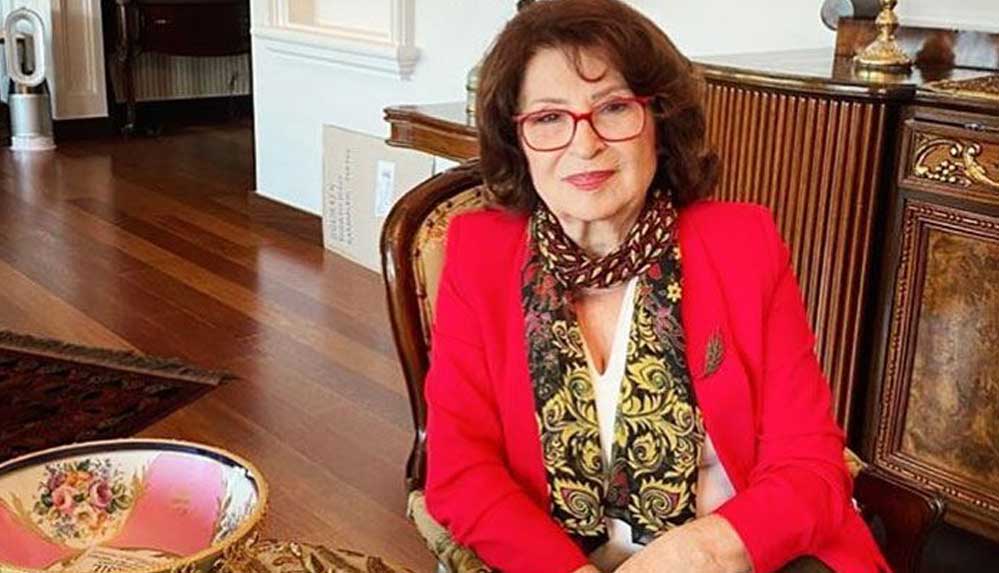 Gülseren-Budayıcıoğlu--Mesleğime-ihanet-etmiyorum.-Bu-dizilerden-sonra-psikiyatriye-olan-ilgi-arttı