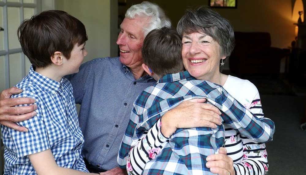 İngiltere'de-koronavirüs-sebebiyle-son-24-saatte-5-kişi-yaşamını-yitirdi