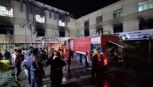 Hastane yangınında 82 kişi can vermişti, Sağlık Bakanı istifa etti