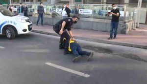 İstanbul'da 1 Mayıs: Taksim'e yürümek isteyenlere polis müdahalesi!