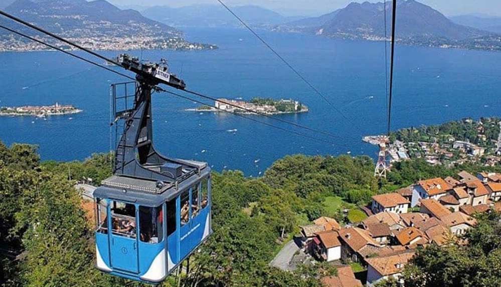 İtalya’da-teleferik-kazası--En-az-sekiz-kişi-hayatını-kaybetti