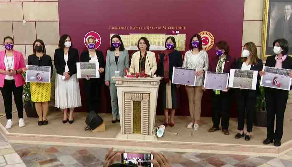 Kadına şiddeti küçümseyen bakanlar o koltuklarda oturmamalıdır