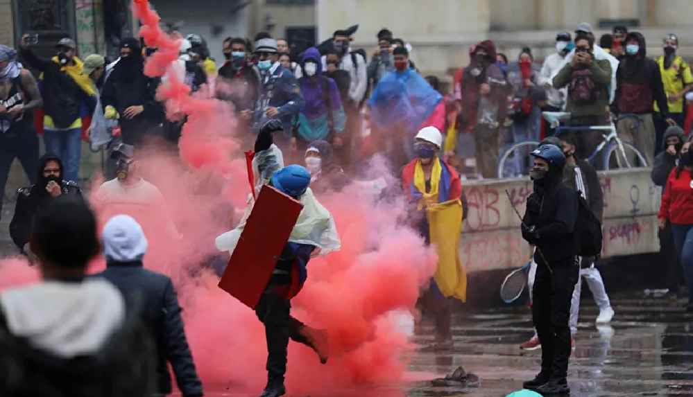 Kolombiya'daki vergi reformu karşıtı gösteriler: En az 30 ölü, 1220 yaralı, 87 kayıp