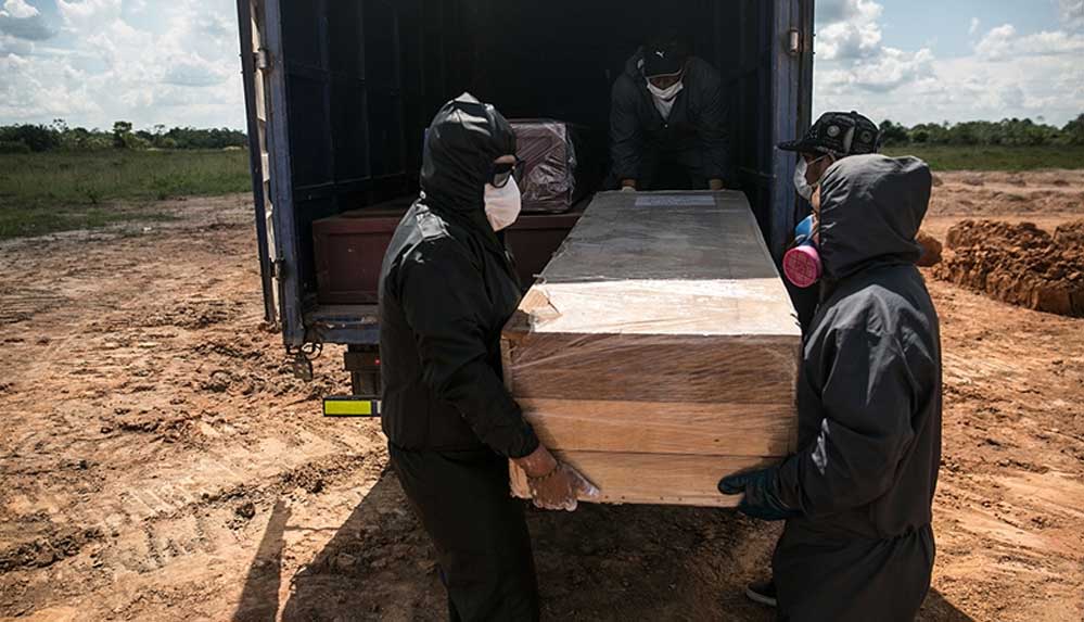 Peru’da, Kovid-19 salgınında ölü sayısının artması nedeniyle mezarlıklarda yer kalmadı 4 Peru’da,-Kovid-19-salgınında-ölü-sayısının-artması-nedeniyle-mezarlıklarda-yer-kalmadı
