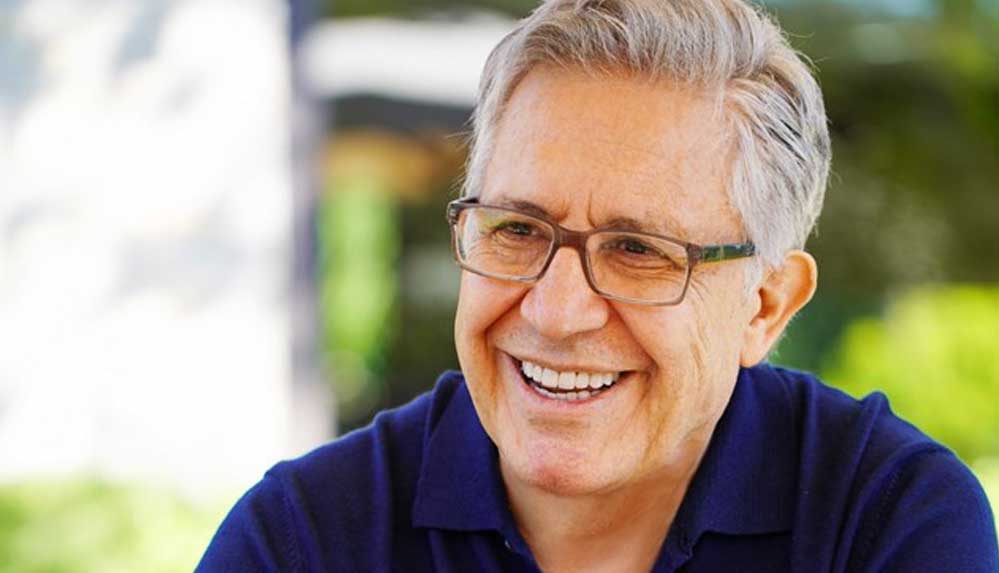 Zülfü-Livaneli'den-yeni-roman--Balıkçı-ve-Oğlu