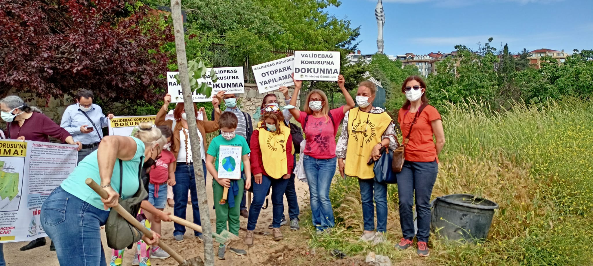 Validebağ Gönüllüleri koruya sahip çıkıyor: “Belediye üzerine vazife olmayan işlere kalkışmasın” 3 Validebağ Gönüllüleri koruya sahip çıkıyor: “Belediye üzerine vazife olmayan işlere kalkışmasın”