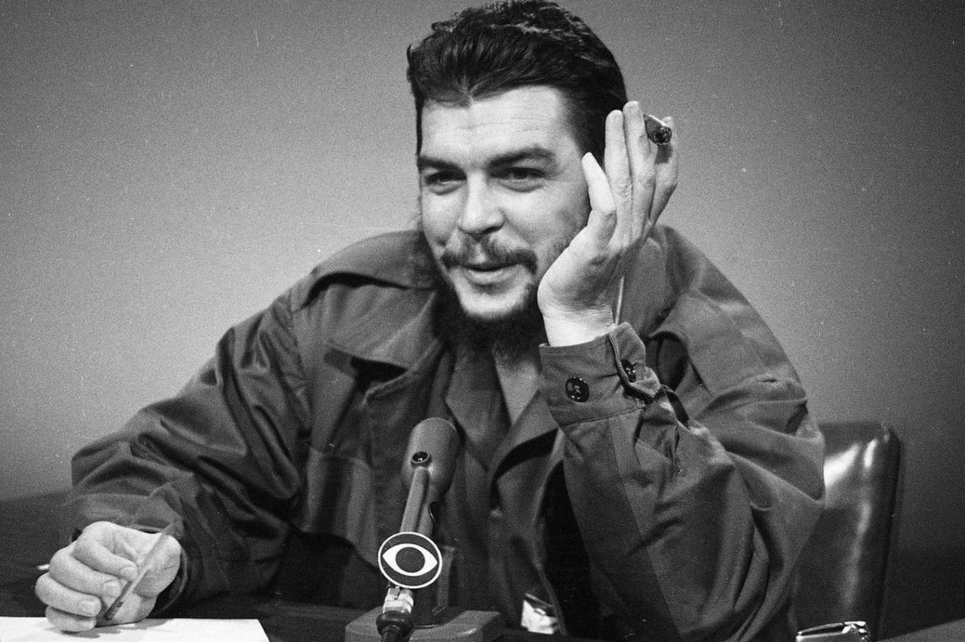 Küba devriminin öncü liderlerinden Che Guevara 93 yaşında 3 Küba devriminin öncü liderlerinden Che Guevara 93 yaşında