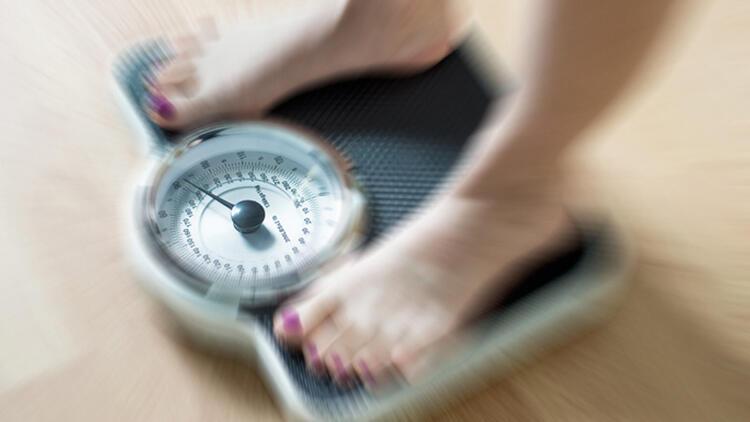 Aç kalmak kilo verdirir mi? Zayıflamak için aç kalmak zararlı mı?