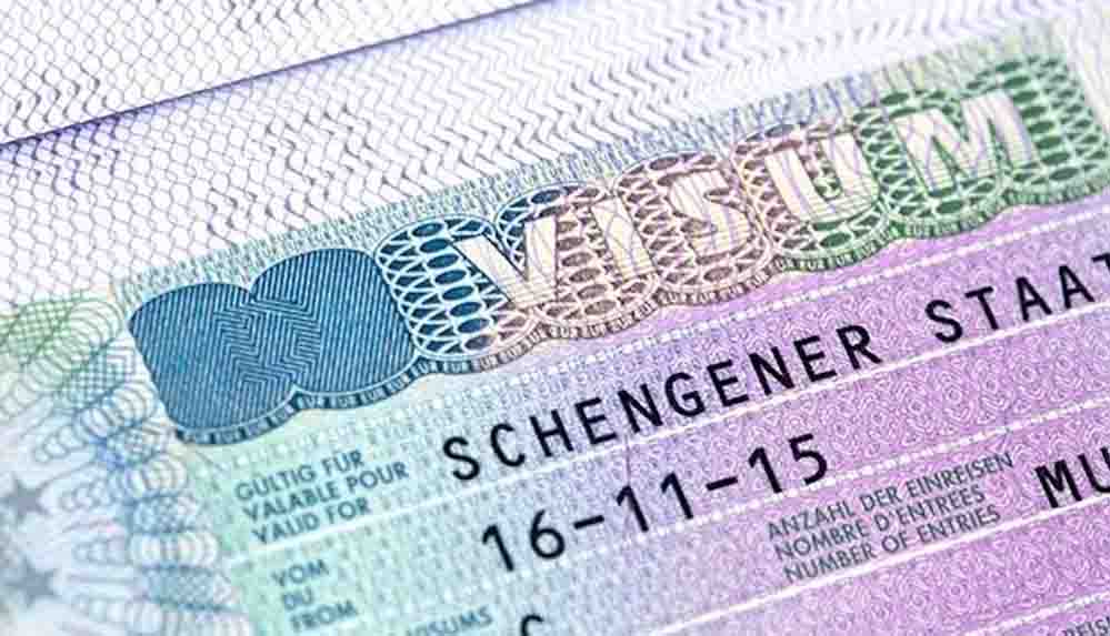 Almanya, Türkiye'ye yeniden vize vermeye başlıyor