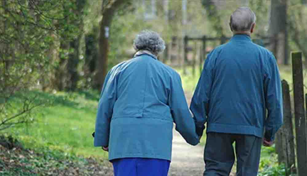 Alzheimer ilacı ilk defa bir insanın üzerinde denenmesi üzerine üç bilim insanı istifa etti