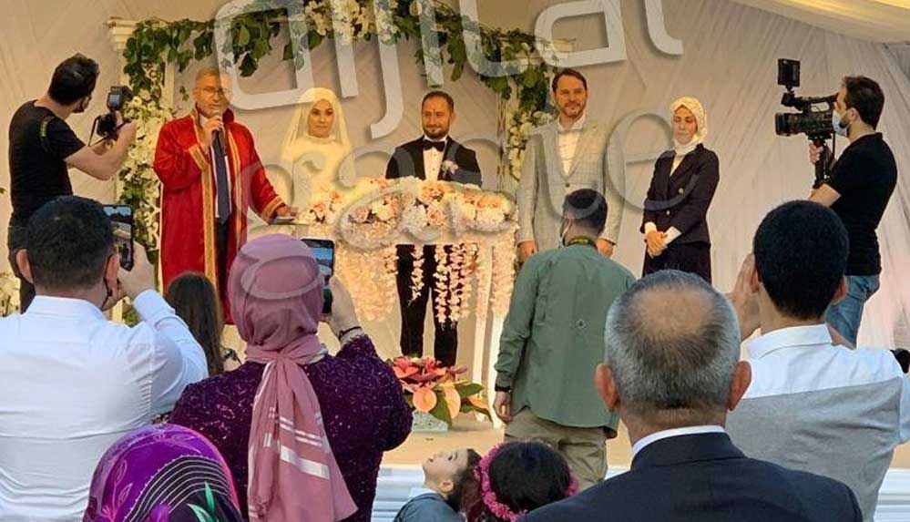 Berat Albayrak aylar sonra ilk kez nikahta görüntülendi