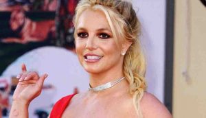 Britney Spears vasilik zaferini 'üstsüz' pozuyla kutladı: Bırakmak özgürlüktür