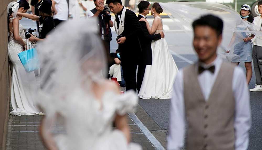 Çin'de düğün patlaması: 5 günde 400 binden fazla çift evlendi