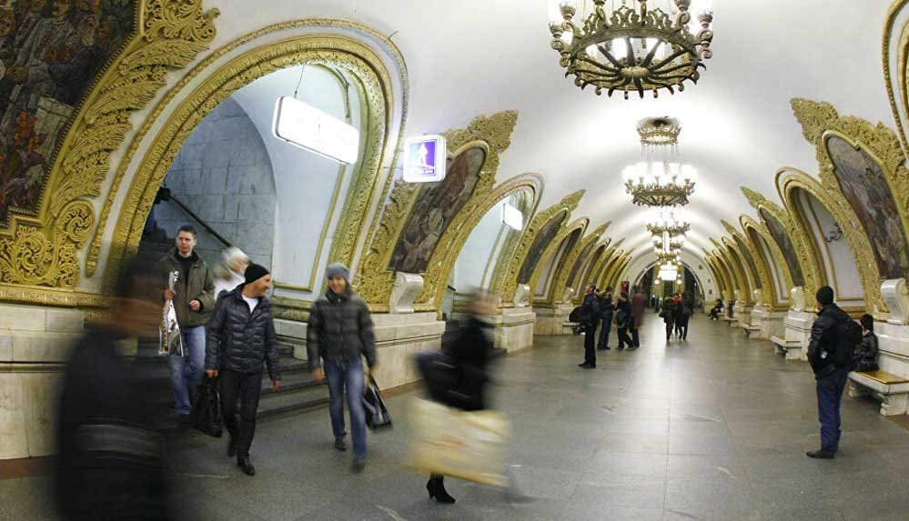 Moskova Metrosu’nda gece saatlerinde nikah kıyılabilecek