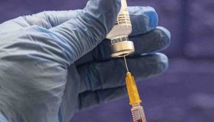 'Pfizer-BioNTech ve Moderna aşıları Kovid-19'a karşı yıllarca koruma sağlayabilir'