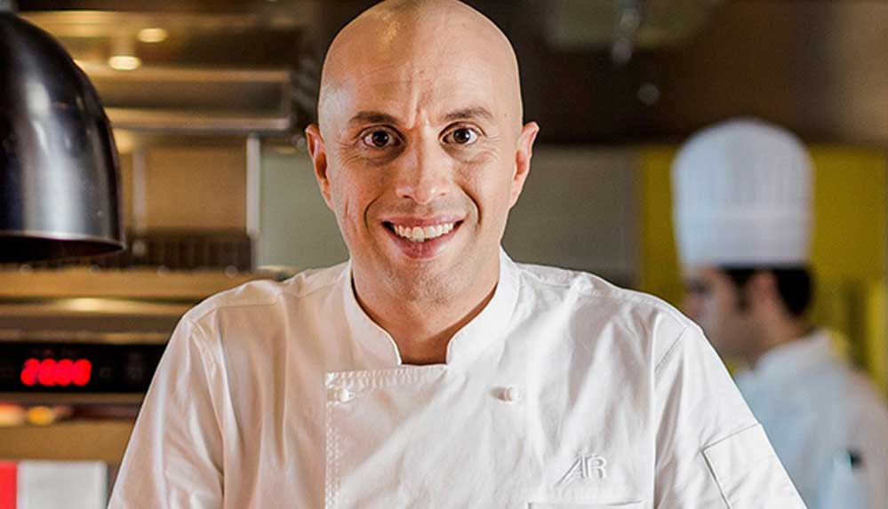 Şef-Akademi-jürisi-Ali-Ronay-kimdir--Ali-Ronay-kaç-yaşında,-nereli--1