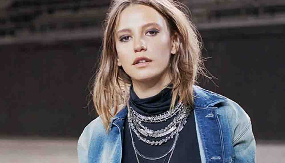 Serenay Sarıkaya'ya saldırı girişimi 4 Serenay Sarıkaya davayı kazandı ‘Evli kulüp başkanından hamile’ tazminatı