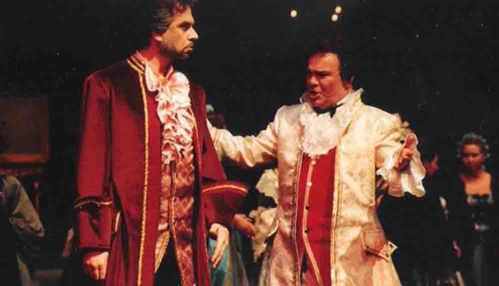 Tenor Ender Arıman yaşamını yitirdi