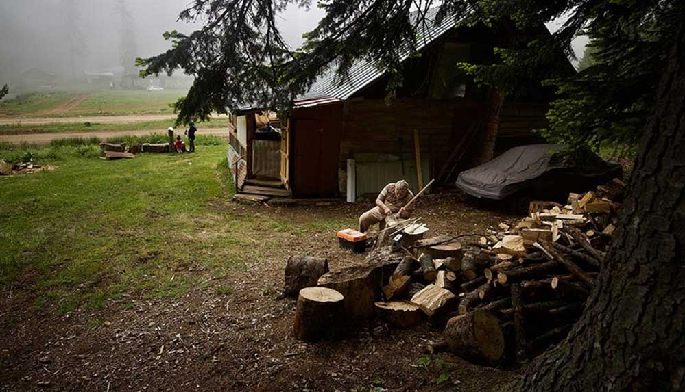 Yaylada-doğal-yaşam-süren-emekli-esnaf-hobisini-kazanca-dönüştürdü-1
