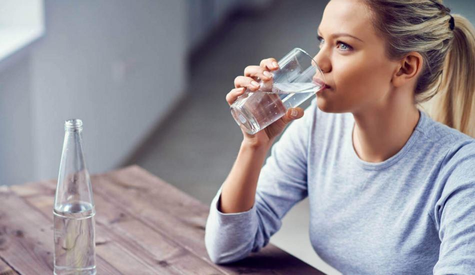 Su içmek zayıflatır mı? Su içerek ne kadar kilo verilir? Kilo vermek için günde ne kadar su içilmeli?