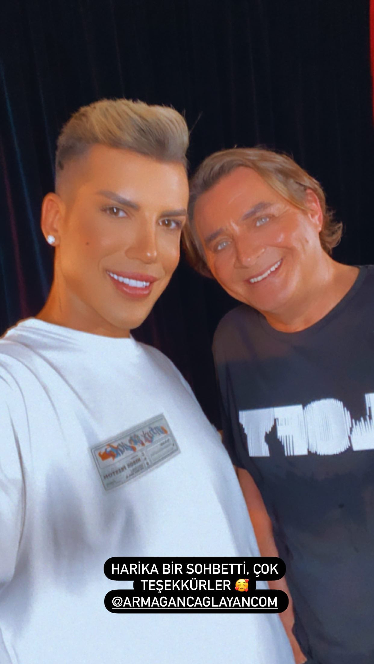 Kerimcan Durmaz'ın Armağan Çağlayan'a uyguladığı filtre sosyal medyada olay oldu 1 Kerimcan Durmaz'ın Armağan Çağlayan'a uyguladığı filtre sosyal medyada olay oldu