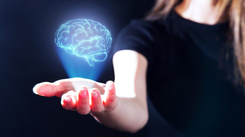 'Sisli beyin': Menopoz, beyni nasıl etkiler?