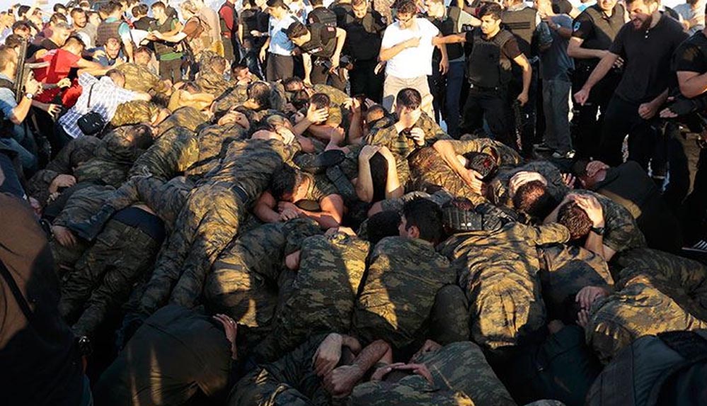 15 Temmuz darbe girişiminde ne oldu ve neler yaşandı?