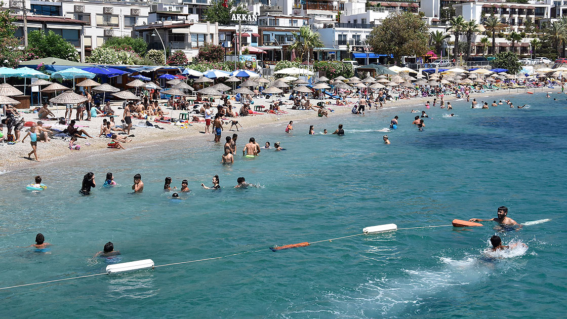 İlk kısıtlamasız pazar gününde sahillerde yoğunluk yaşandı 5 İlk kısıtlamasız pazar gününde sahillerde yoğunluk yaşandı