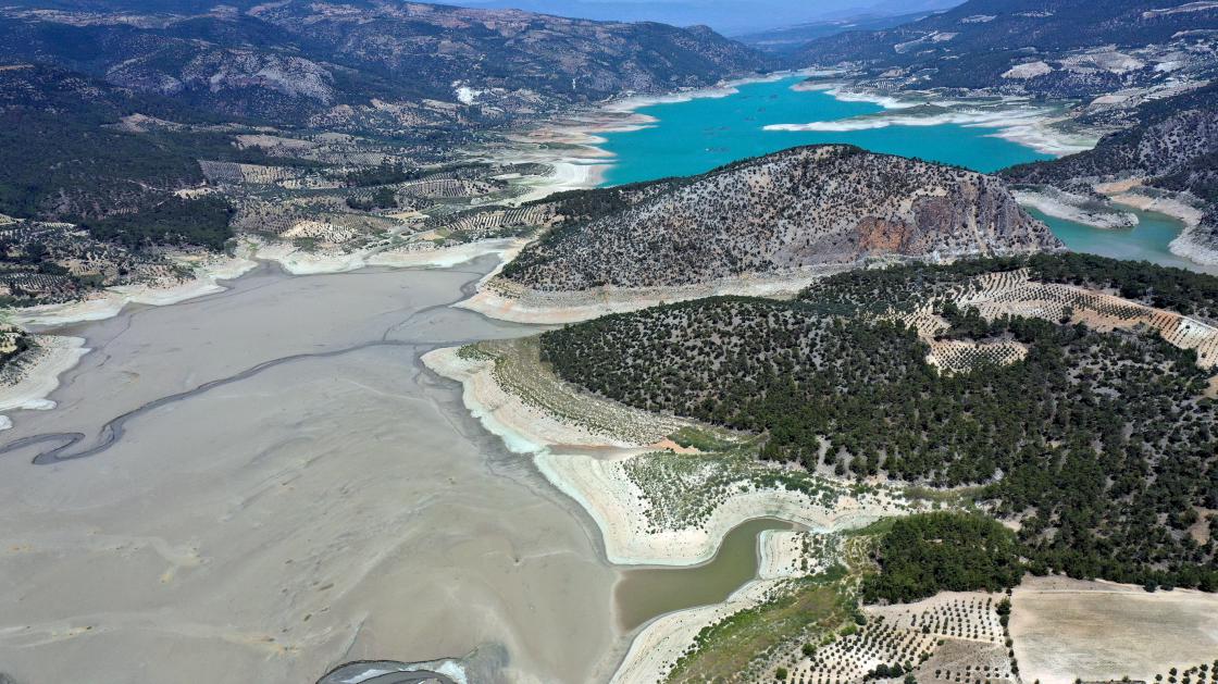 Aydın'daki Arapapıştı Kanyonu'ndaki sular kuraklık nedeniyle çekildi