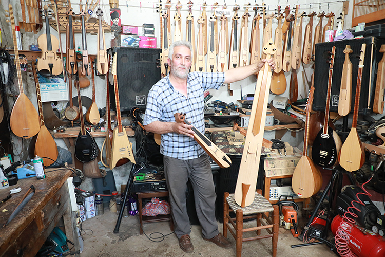 Hobi olarak başlamıştı, müzik aleti ustası oldu