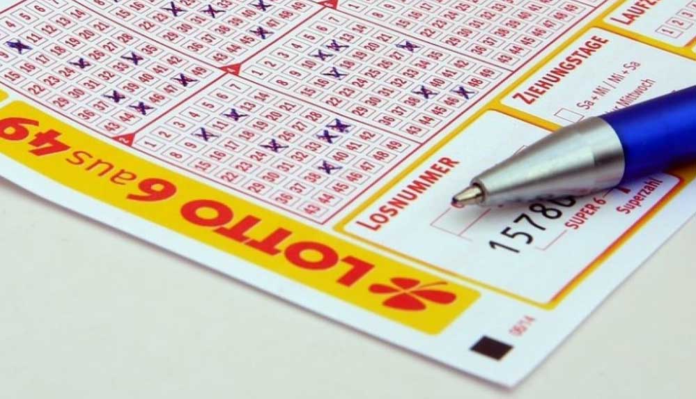 32,8 milyon euro kazanan piyango biletini fark etmeden haftalarca cüzdanında taşıdı 4 32,8-milyon-euro-kazanan-piyango-biletini-fark-etmeden-haftalarca-cüzdanında-taşıdı