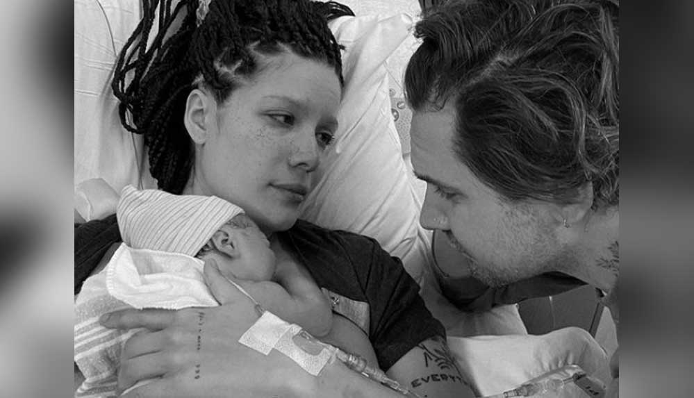 ABD'li-şarkıcı-Halsey,-bebeğine-Türk-ismi-koydu