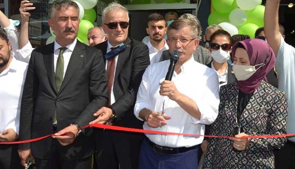 Ahmet-Davutoğlu’ndan-AKP-iktidarına--'Devleti-3-5-çeteye,-3-5-yolsuza-peşkeş-çektiler'