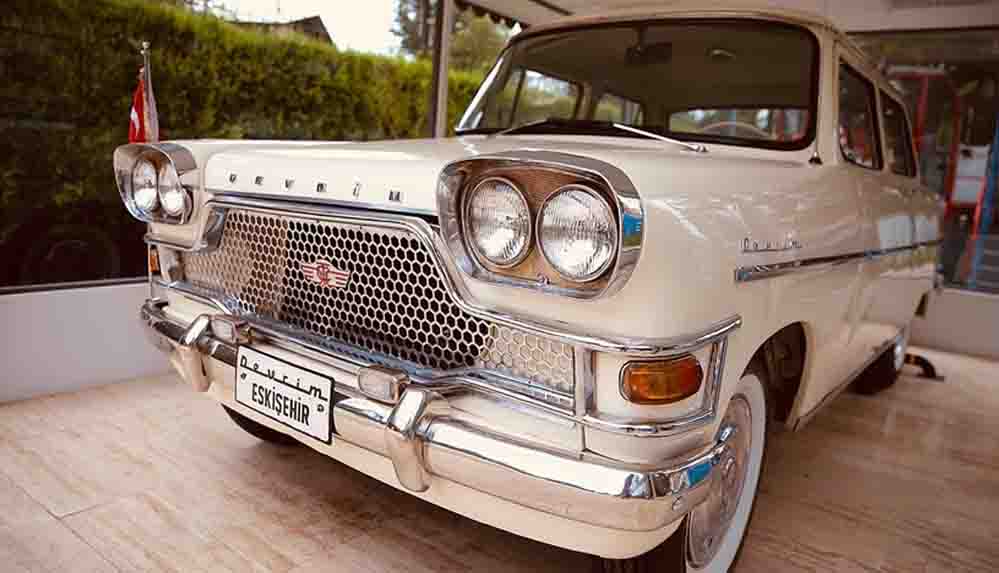 Devrim Otomobili Müzesi kapılarını yeniden ziyaretçilerine açtı
