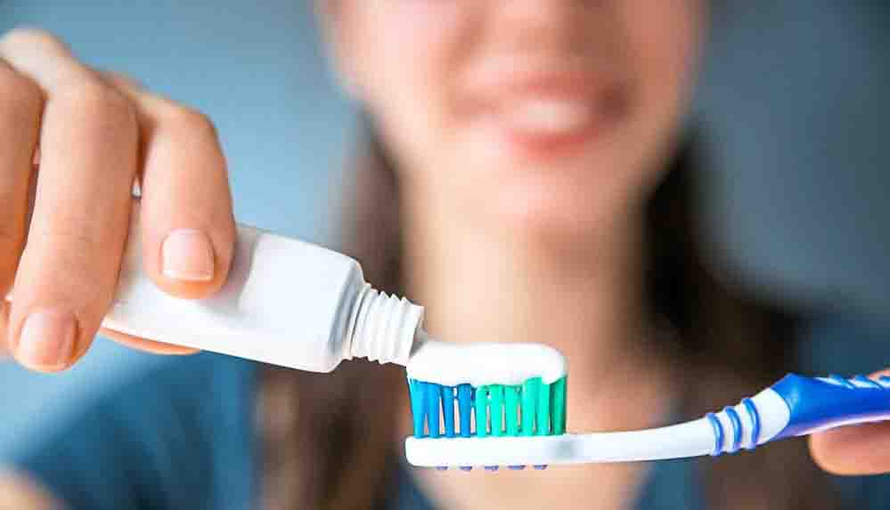 Diş fırçalamak ve diş ipi kullanmak bunamaya karşı koruma sağlayabilir