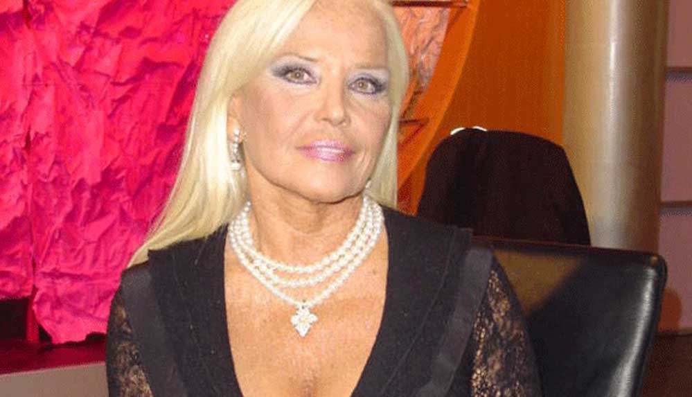 Evinde-kaza-geçiren-Gönül-Yazar'dan-üzücü-haber