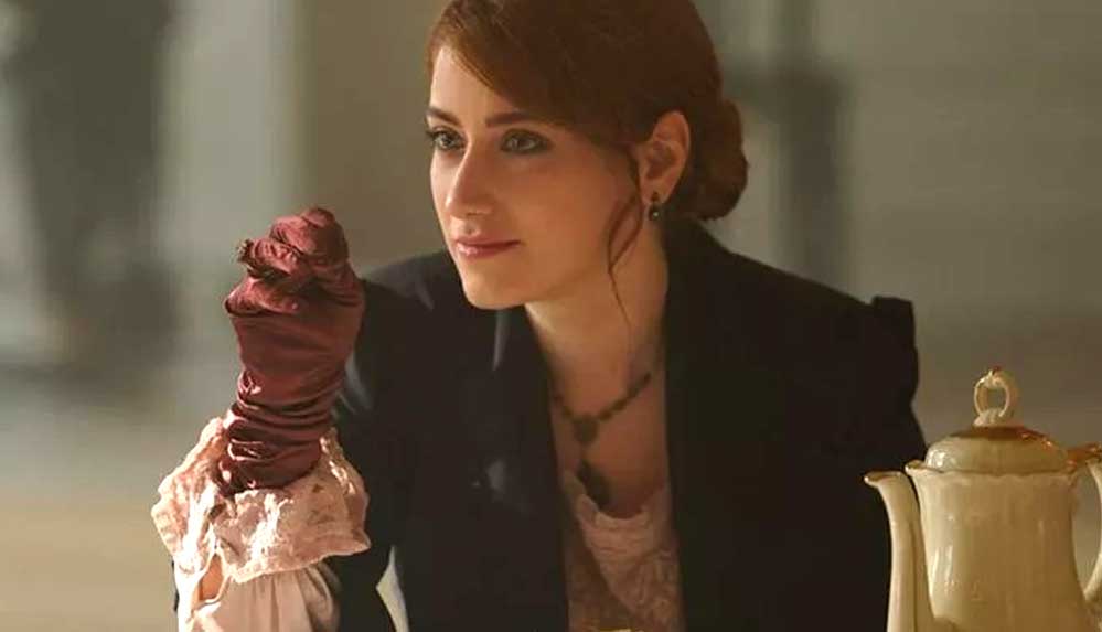 Hazal Kaya'nın başrolünde olduğu "Pera Palas’ta Gece Yarısı" dizisinin çekimleri tamamlandı 4 Hazal-Kaya'nın-başrolünde-olduğu-'Pera-Palas’ta-Gece-Yarısı'-dizisinin-çekimleri-tamamlandı