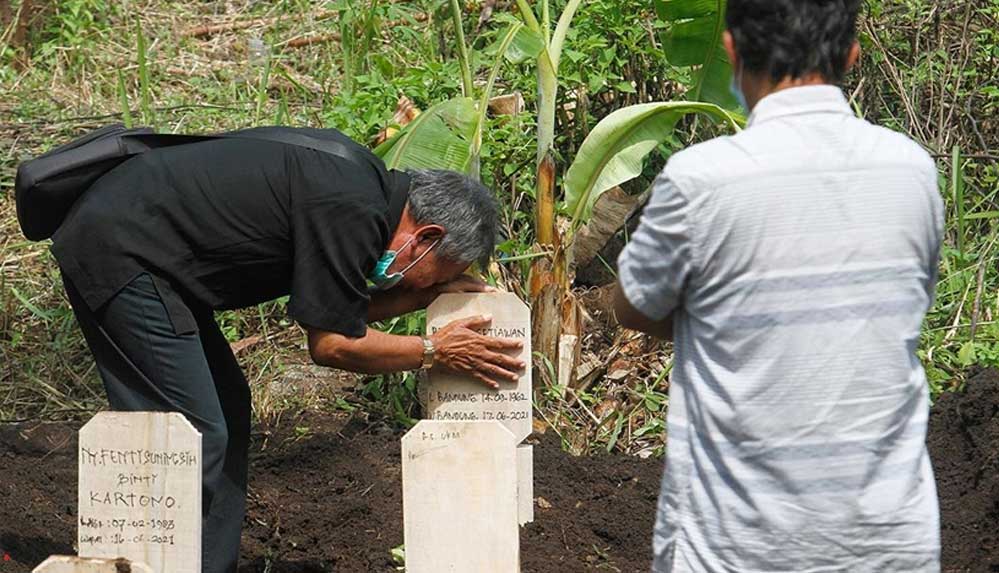 Hindistan'da-Kovid-19-nedeniyle-ölenlerin-sayısı-4,7-milyon-olabilir