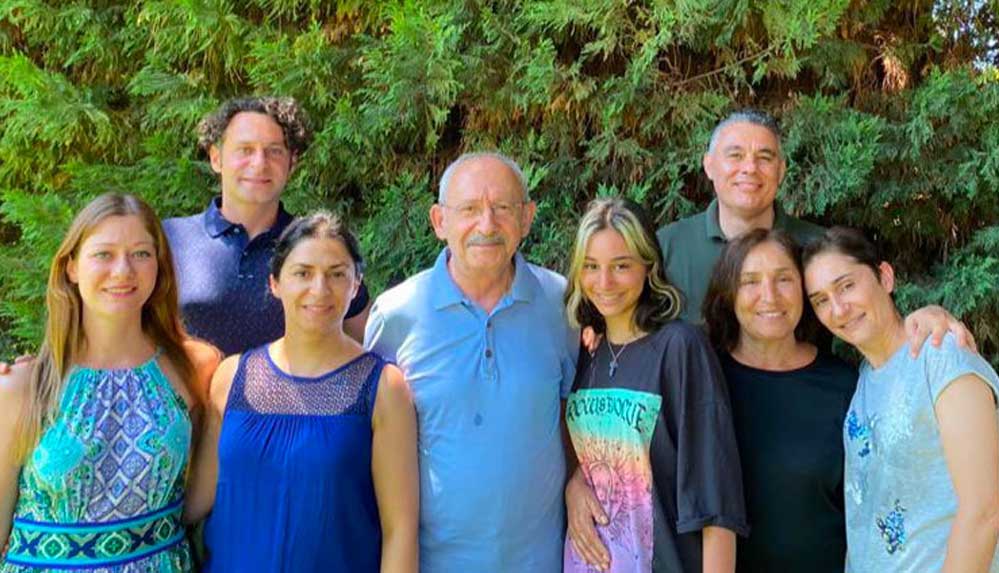 Kılıçdaroğlu--Her-şey-çözülecek,-her-şey-çok-daha-güzel-olacak.-İyi-bayramlar-Türkiye!