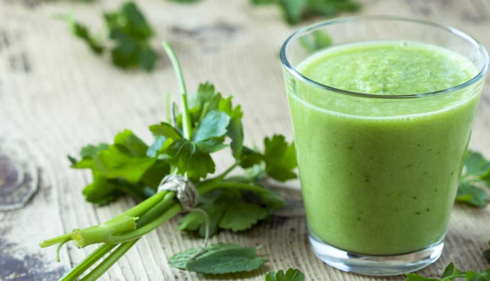 Maydanoz-suyu-faydaları-nelerdir--Maydanoz-suyu-içmek-zayıflatır-mı--1