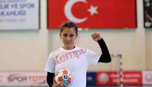 Merve Akpınar İlk başladığımda sen kızsın, şort giyemezsin, erkeklerin yanında oynayamazsın diyerek beni dışladılar