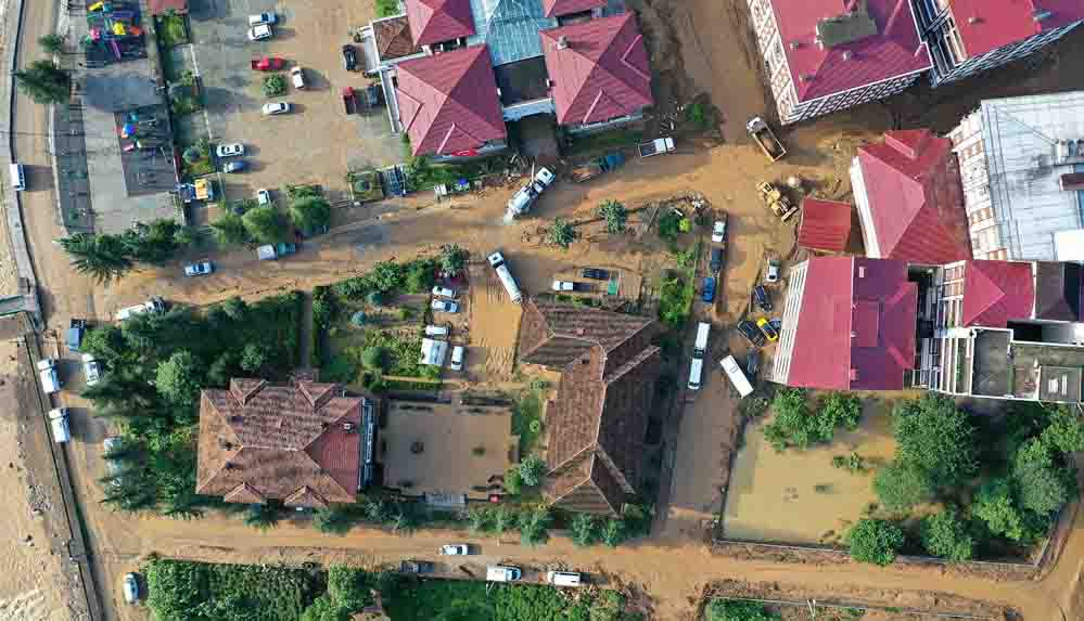 Rize'de şiddetli yağış ve heyelan 5 kişi öldü, 100'e yakın köy etkilendi