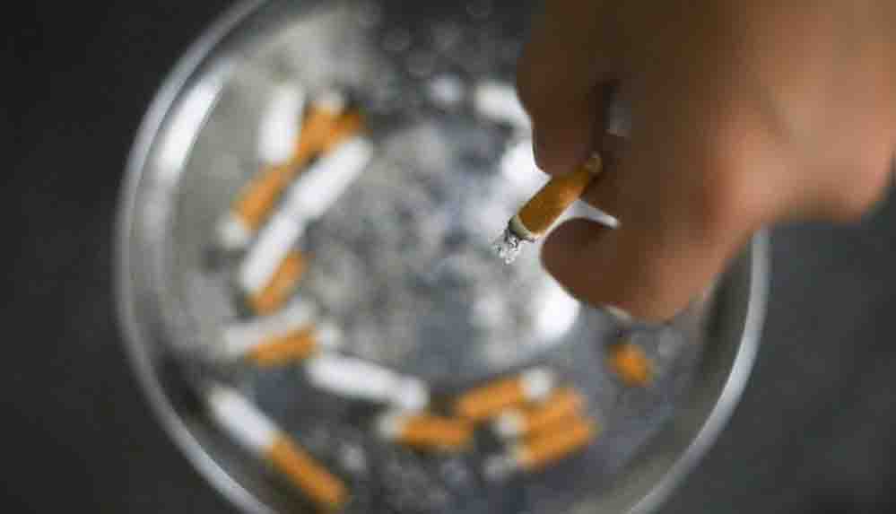 Sigara içmek inme riskini en az 2 kat artırıyor