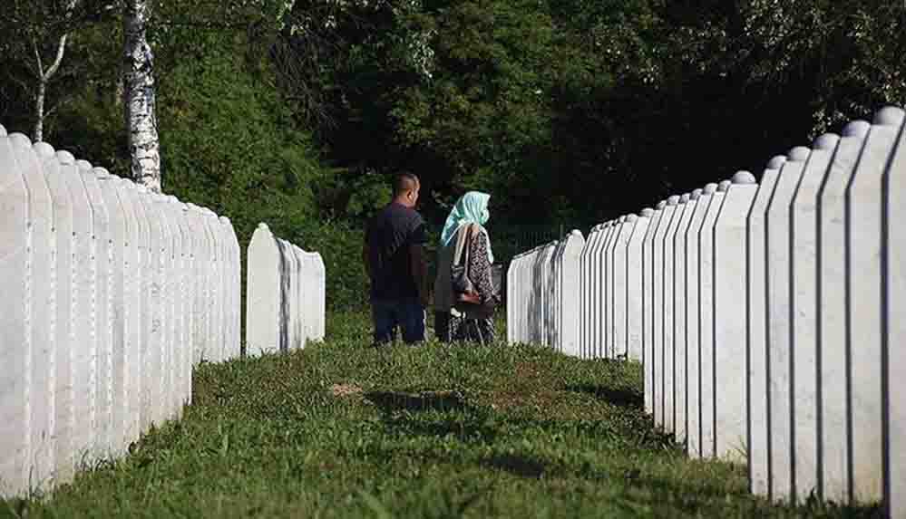 Srebrenitsa soykırımının üzerinden 26 yıl geçti