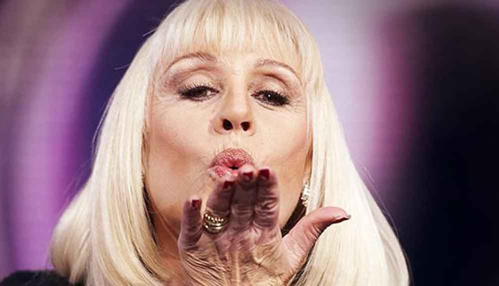 Ünlü İtalyan şarkıcı Raffaella Carra hayatını kaybetti 4 Ünlü-İtalyan-şarkıcı-Raffaella-Carra-hayatını-kaybetti